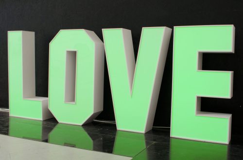 Brandekor-LoveLED_RGB1