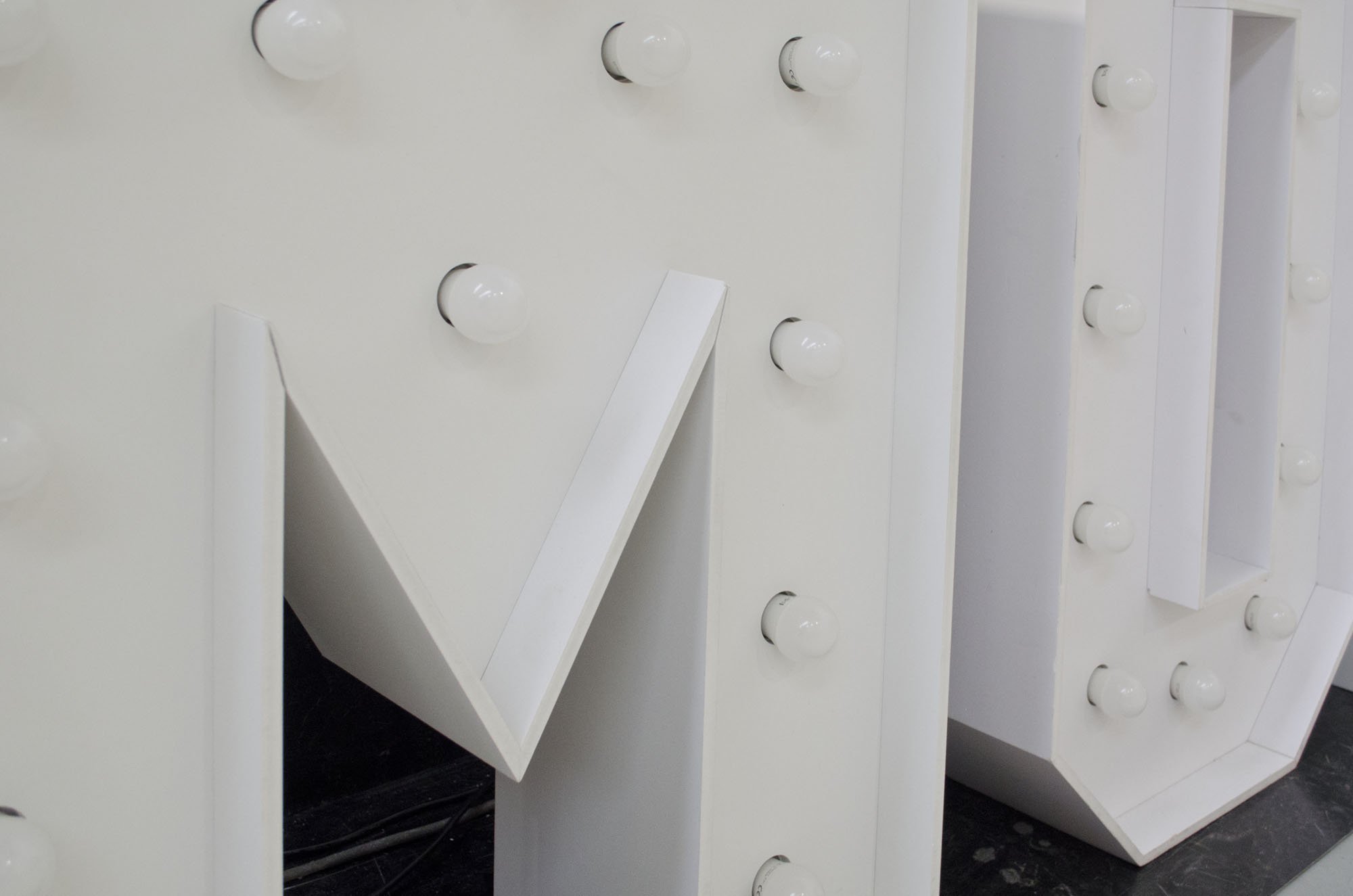 0_0_brandekor-1b3c17910e13f5205e29562b10ff4831