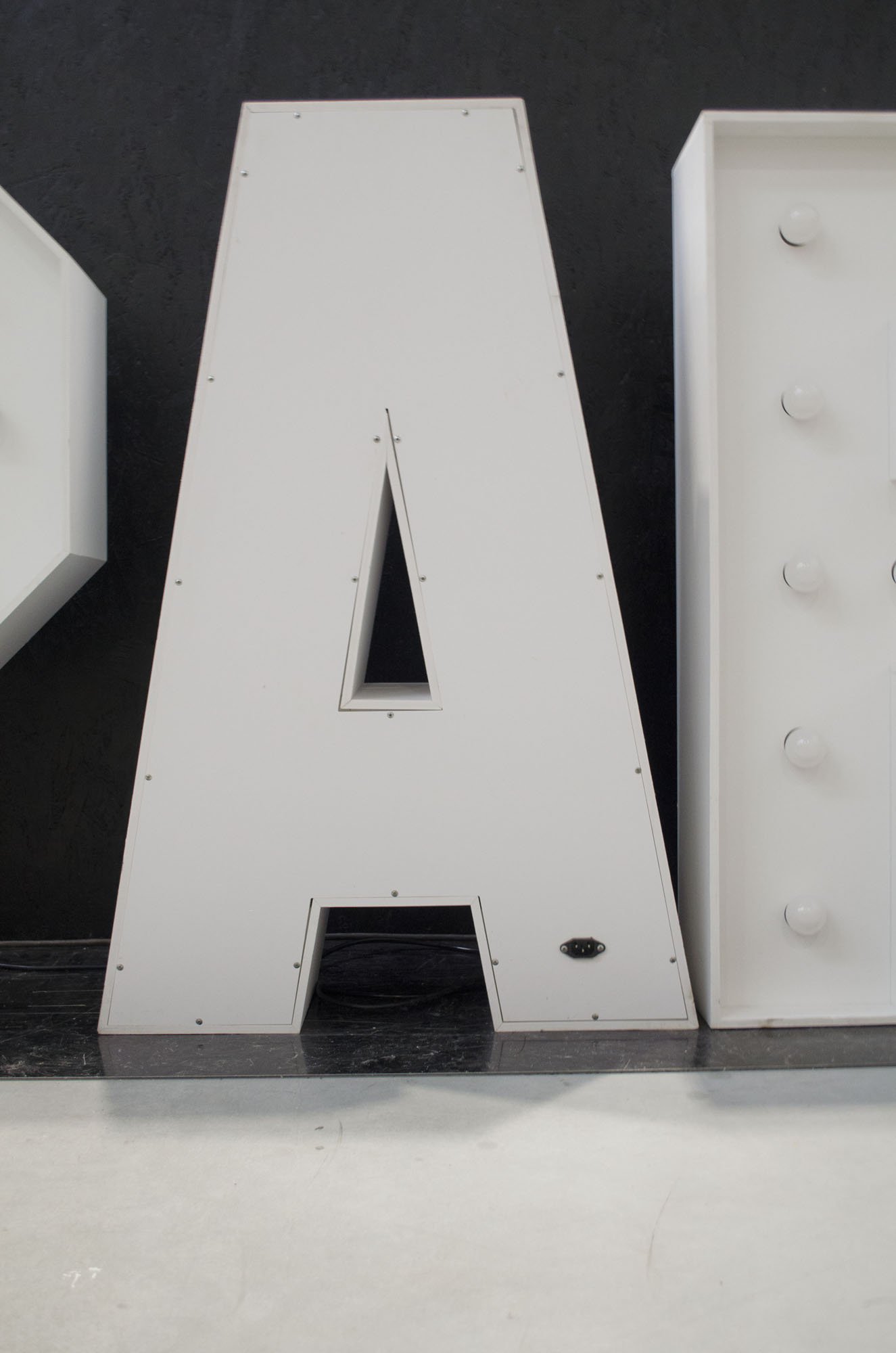 0_0_brandekor-67734ebe168efefe0ba765c52c67cc4a