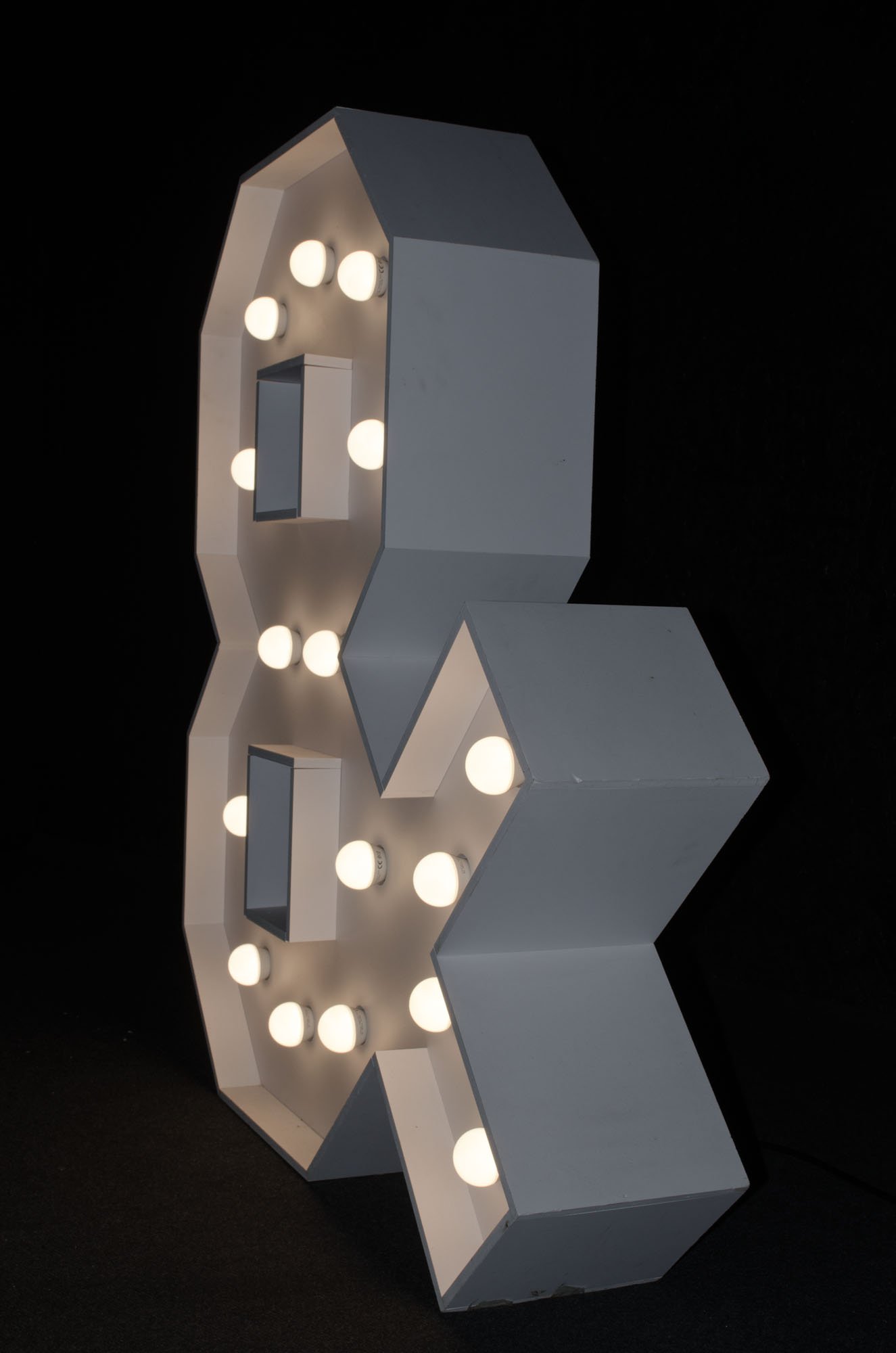 0_0_brandekor-b0b9e116b80dc136e7a38b1127295899