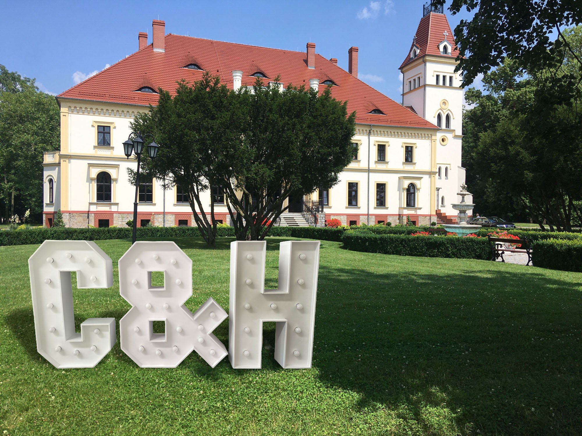 0_0_brandekor-f8653b6f3e24818347f876eed75ee8f3