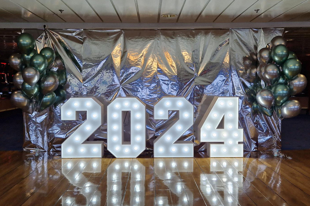 albex_brandekor_stojace_cyfry_2023_zarowki_sylwester_nowyrok_20231231_093141_2000px_poziom