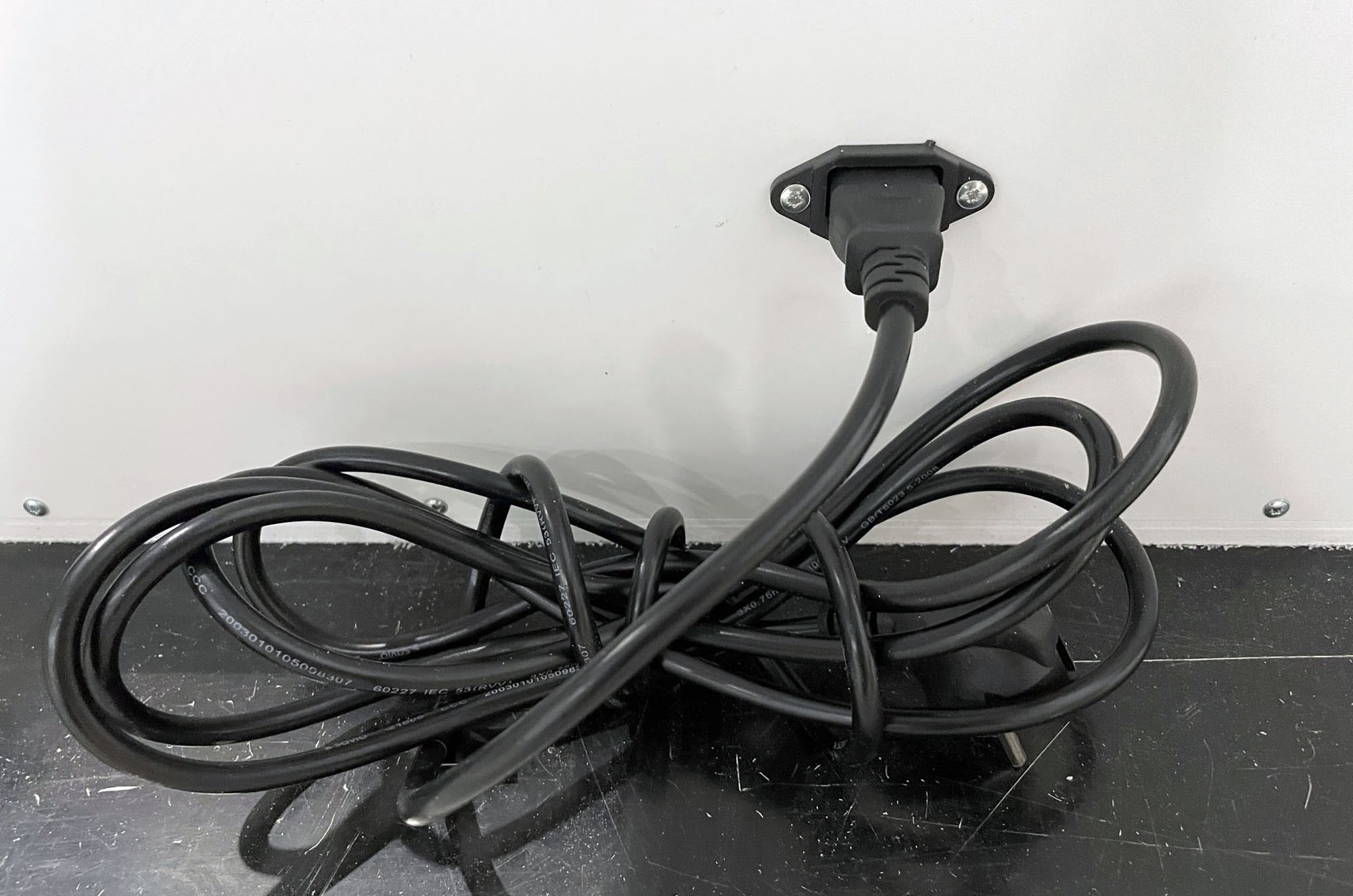 brandekor_stojaca_cyfra_swiecaca_żarówki_LED_kabel_8636_2000px