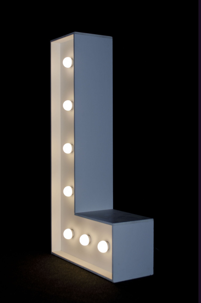 brandekor_stojace_litery_cyfry_swiecace_zarowki_LED_L_4889_2000px — kopia