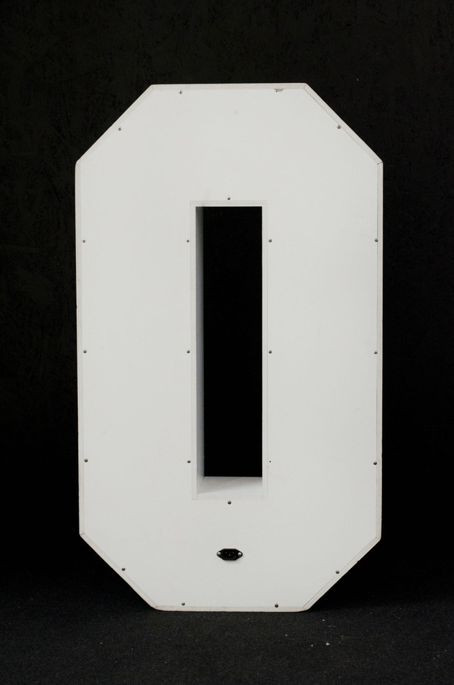 brandekor_stojace_litery_cyfry_swiecace_zarowki_LED_O_4927_2000px — kopia