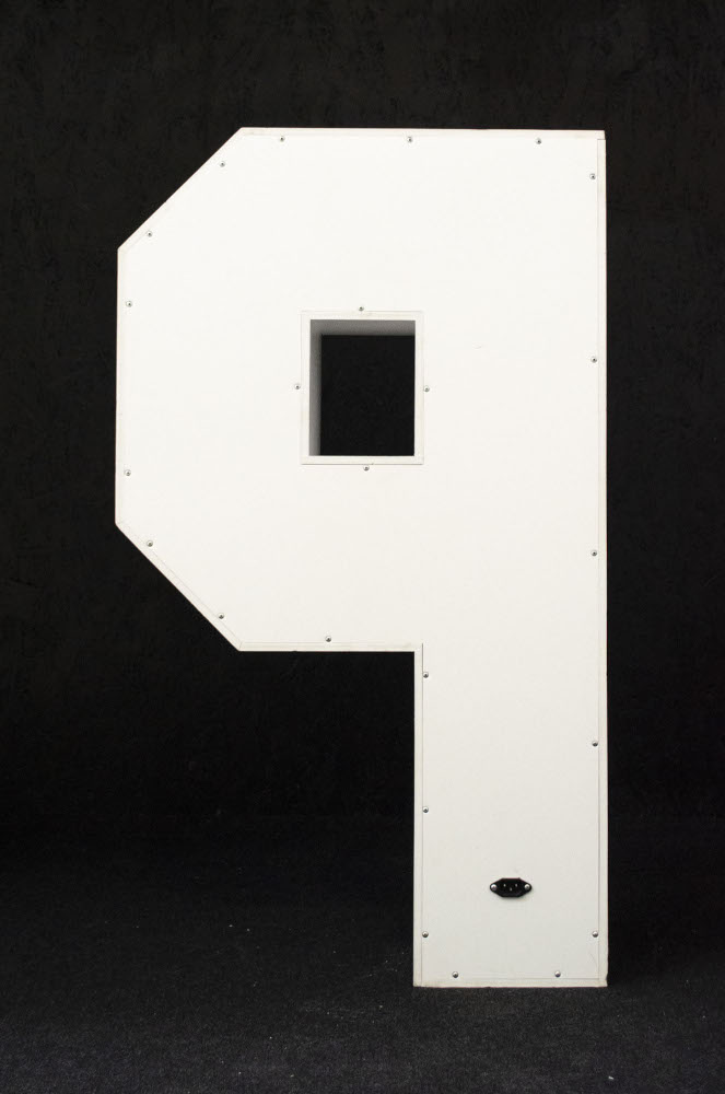 brandekor_stojace_litery_cyfry_swiecace_zarowki_LED_P_4907_2000px