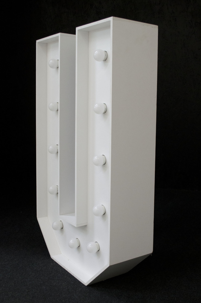 brandekor_stojace_litery_cyfry_swiecace_zarowki_LED_U_5030_2000px