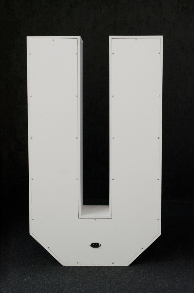 brandekor_stojace_litery_cyfry_swiecace_zarowki_LED_U_5032_2000px