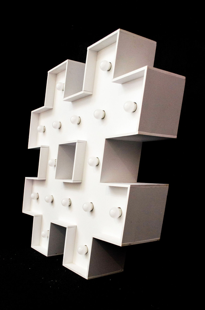 brandekor_stojace_litery_cyfry_swiecace_zarowki_LED_znak #_4895_2000px