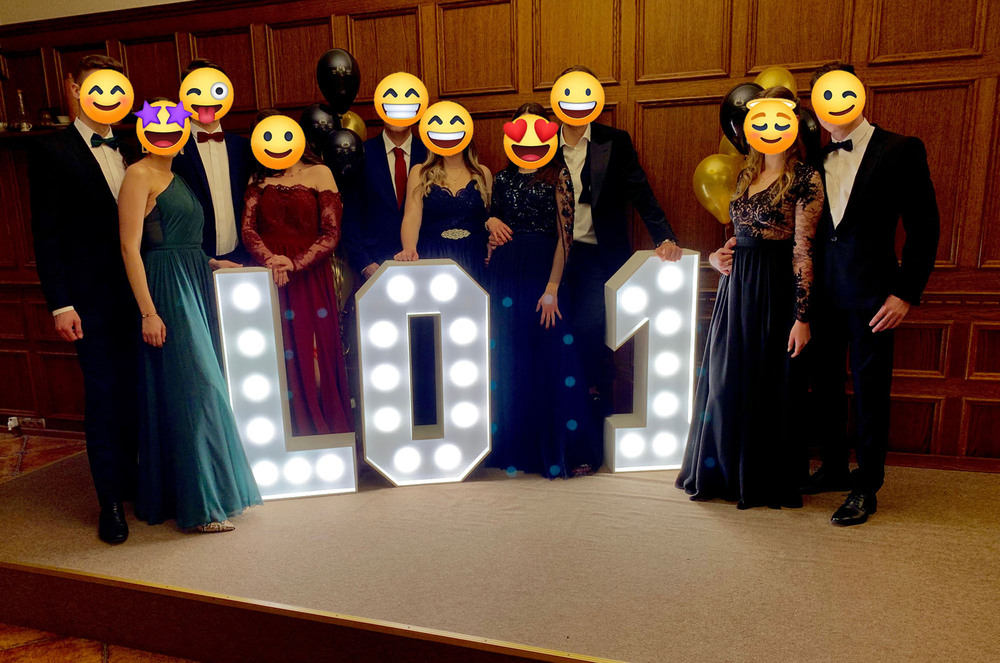 literowelove_cyfrynawynajem_studniowka_LO1_4312_2000px_emotki