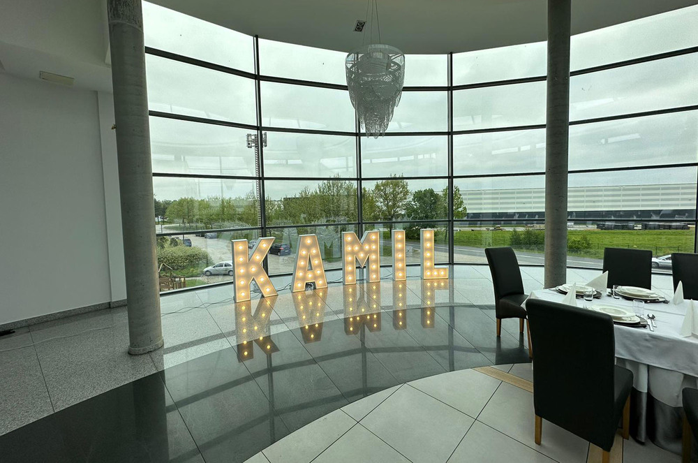 literowelove_komunia_dekorracja_neon_IHS_litery_swiecace_led_tablice_7c906b0f-773a-460e-9e4b-66a9a3c9a268_2000px