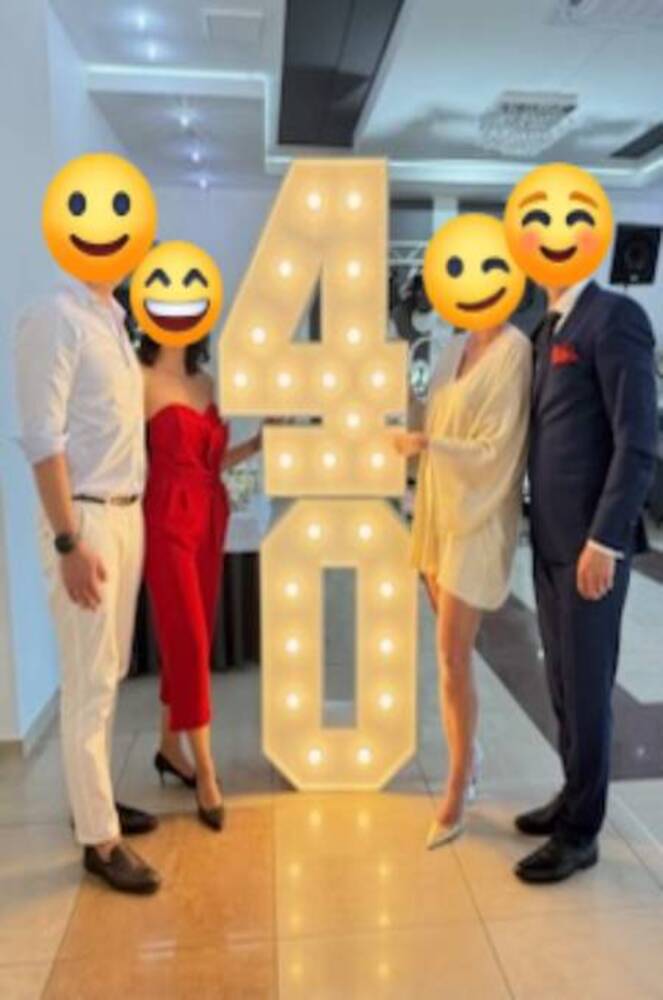 literowelove_najem_cyfryzzarowkami_wypozyczalnia_urodziny_dekoracja_55DC86678144_emotka