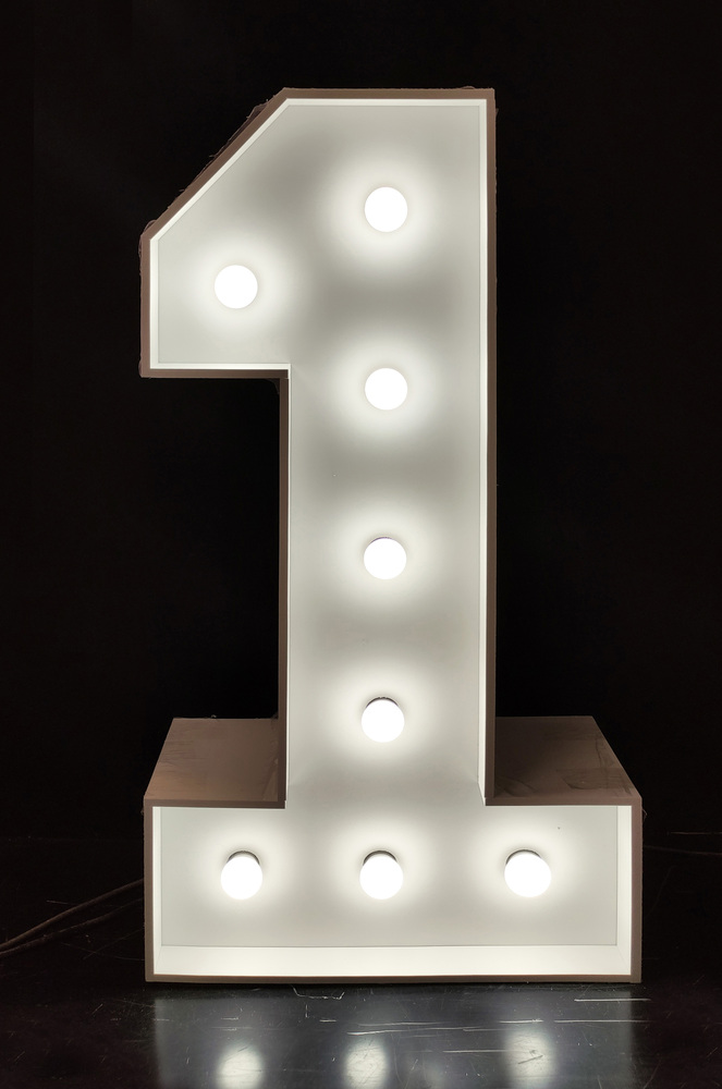 literowelove_wypozczalnia_cyfry_z_zarowkamii_opole_swiecaca_cyfra_1_141227